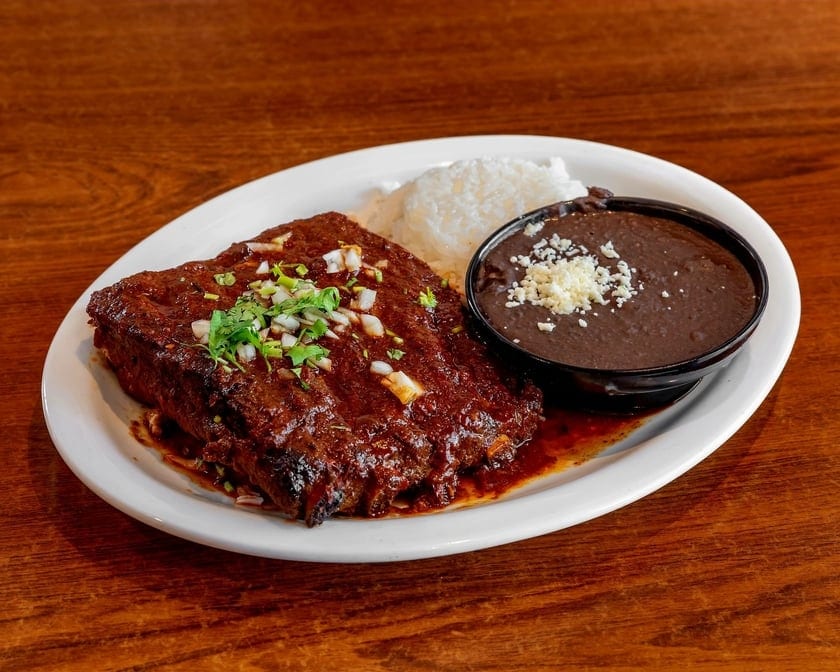 PORK RIBS IN SALSA ROJA.